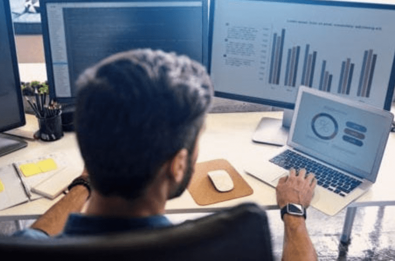 7-Tips-to-Transistion-Into-The-Technology-Sales-Arena-1